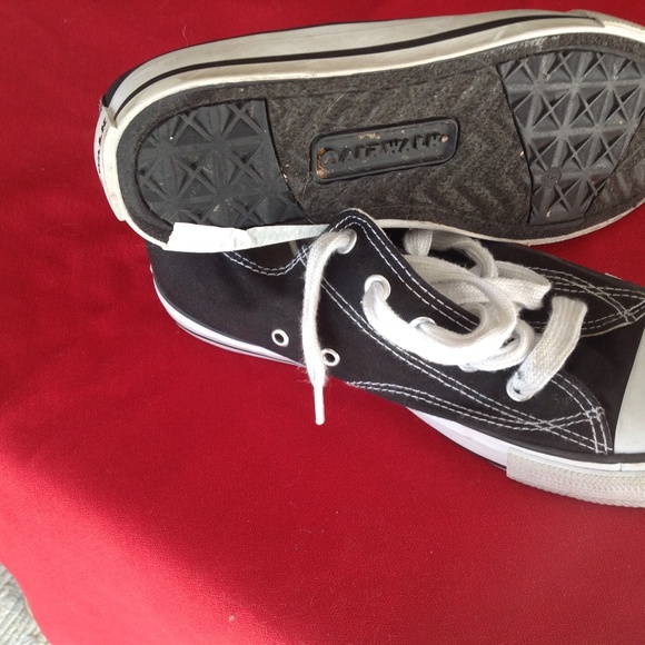 Air walk high top shoes - Picture 2 of 3